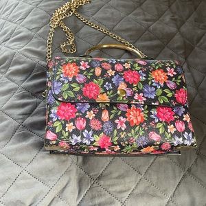 Fun day little purse. Used once. Shoulder bag with gold chain.